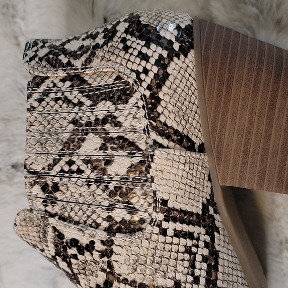 Snakeprint Booties - Picture 8 of 12